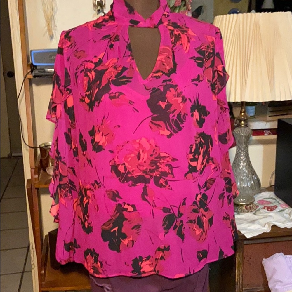 Bold Elements lined, ruffled sleeved blouse SZ MED